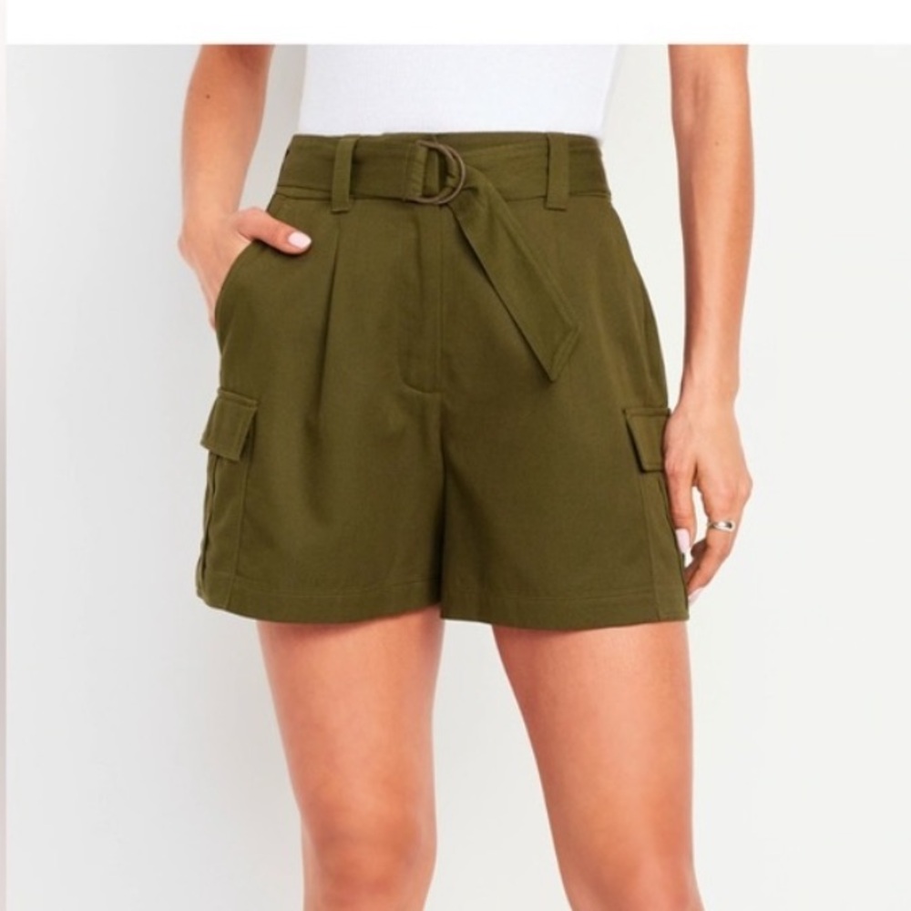 Old Navy Dark Green Women's Cargo Shorts with Belt